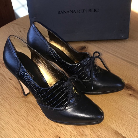 BANANA REPUBLIC Black Leather Heel - Picture 1 of 8